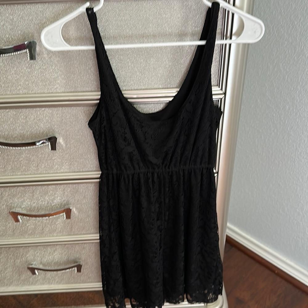 Size small black sleeveless lace mini dress
